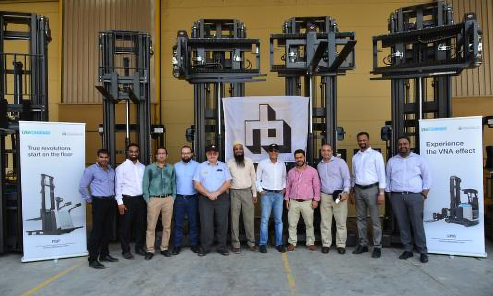 Al-Bahar delivers 17 material handling machines to Kibson