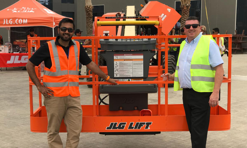 JLG delivers two boom lifts to Al Laith